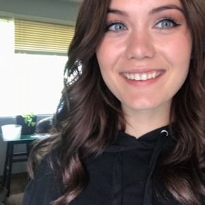 Meet your Posher, Denay